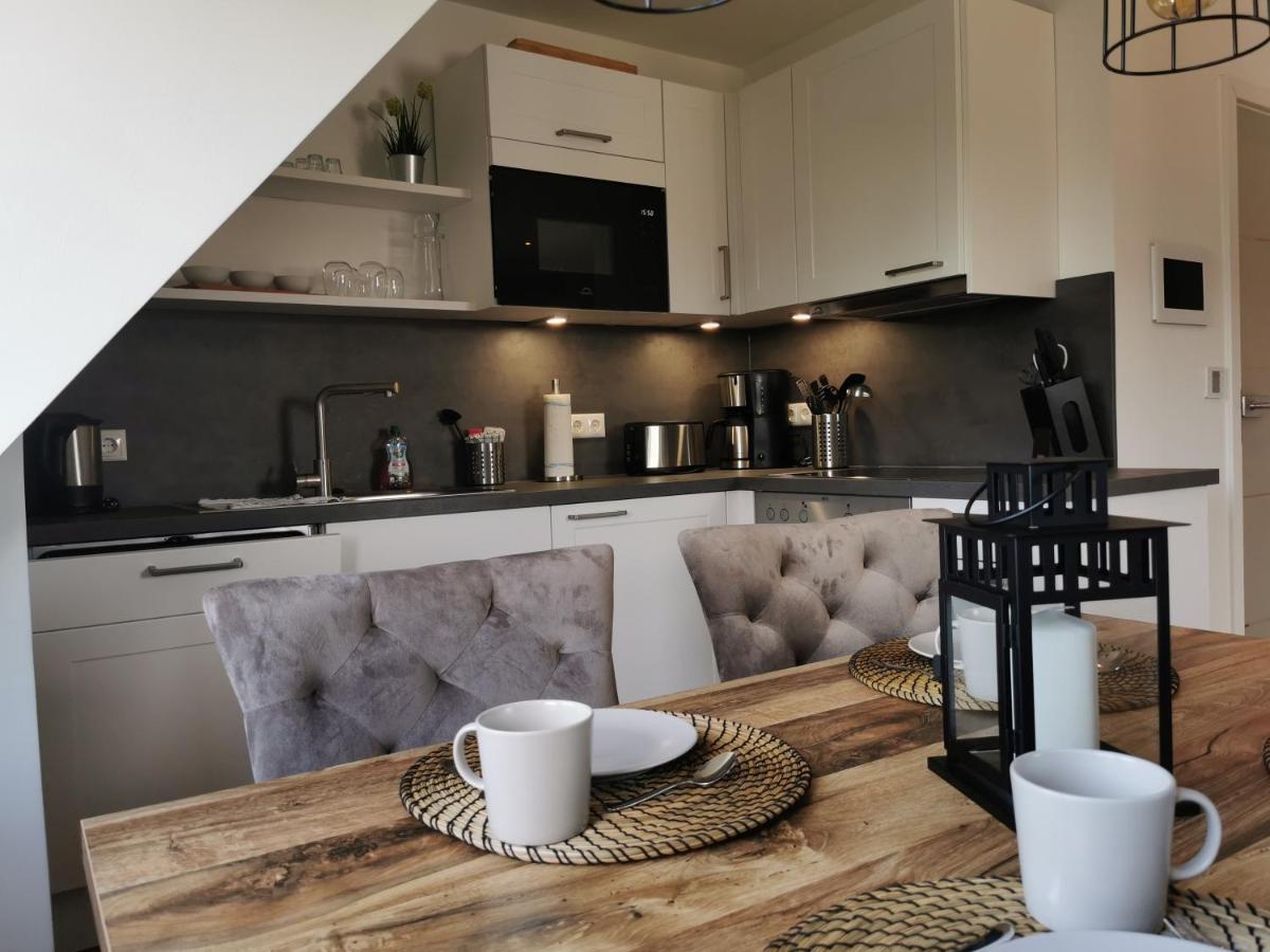 Moderne Wohnung Mit Privatpool Büsum Esterno foto